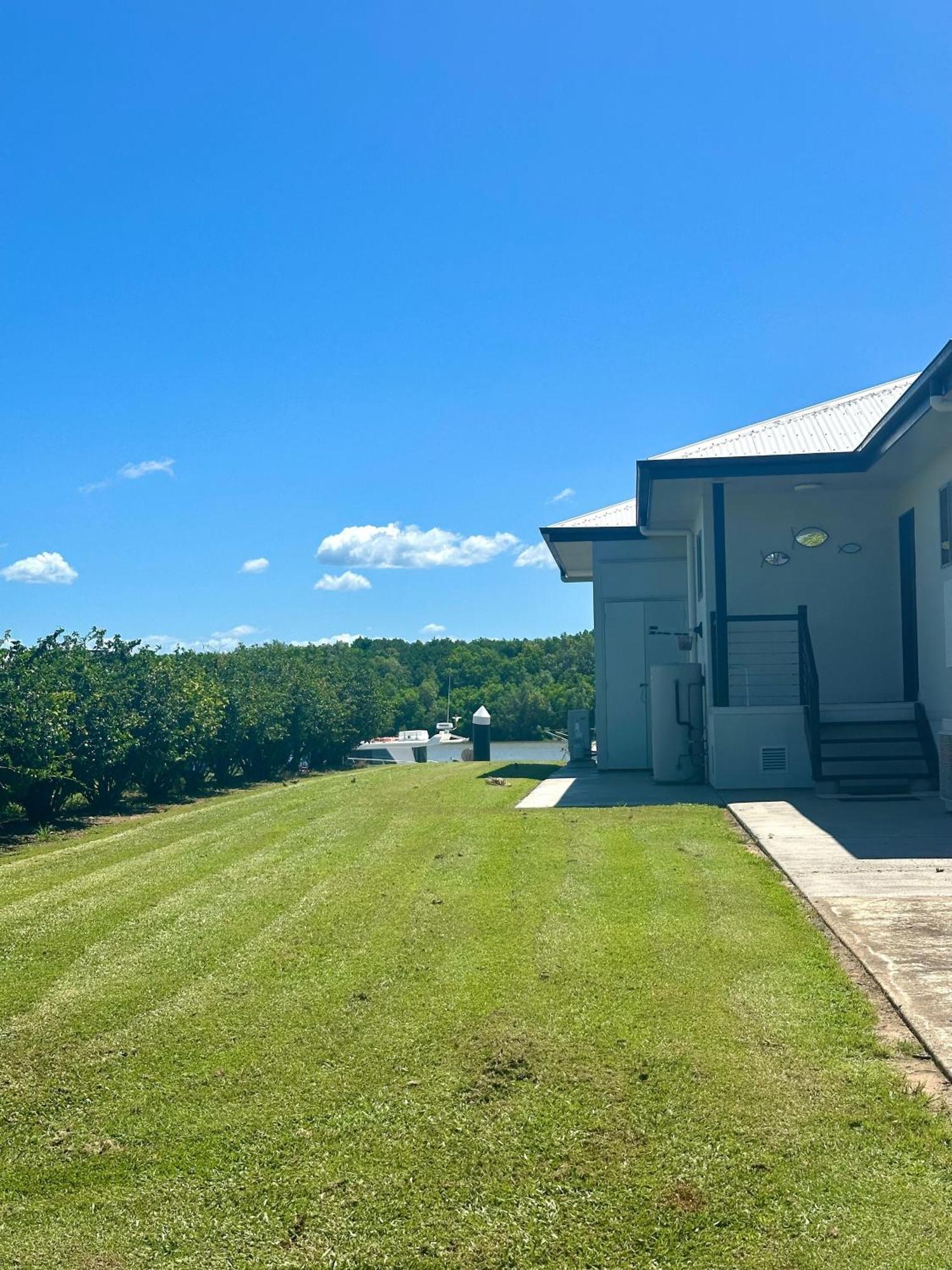 Lucinda Hinchinbrook Resorts Management Pty Ltd מראה חיצוני תמונה