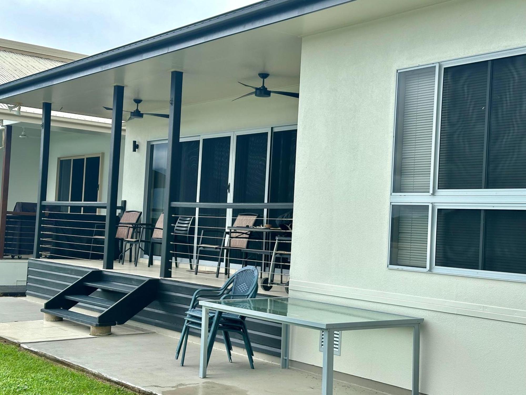 Lucinda Hinchinbrook Resorts Management Pty Ltd מראה חיצוני תמונה