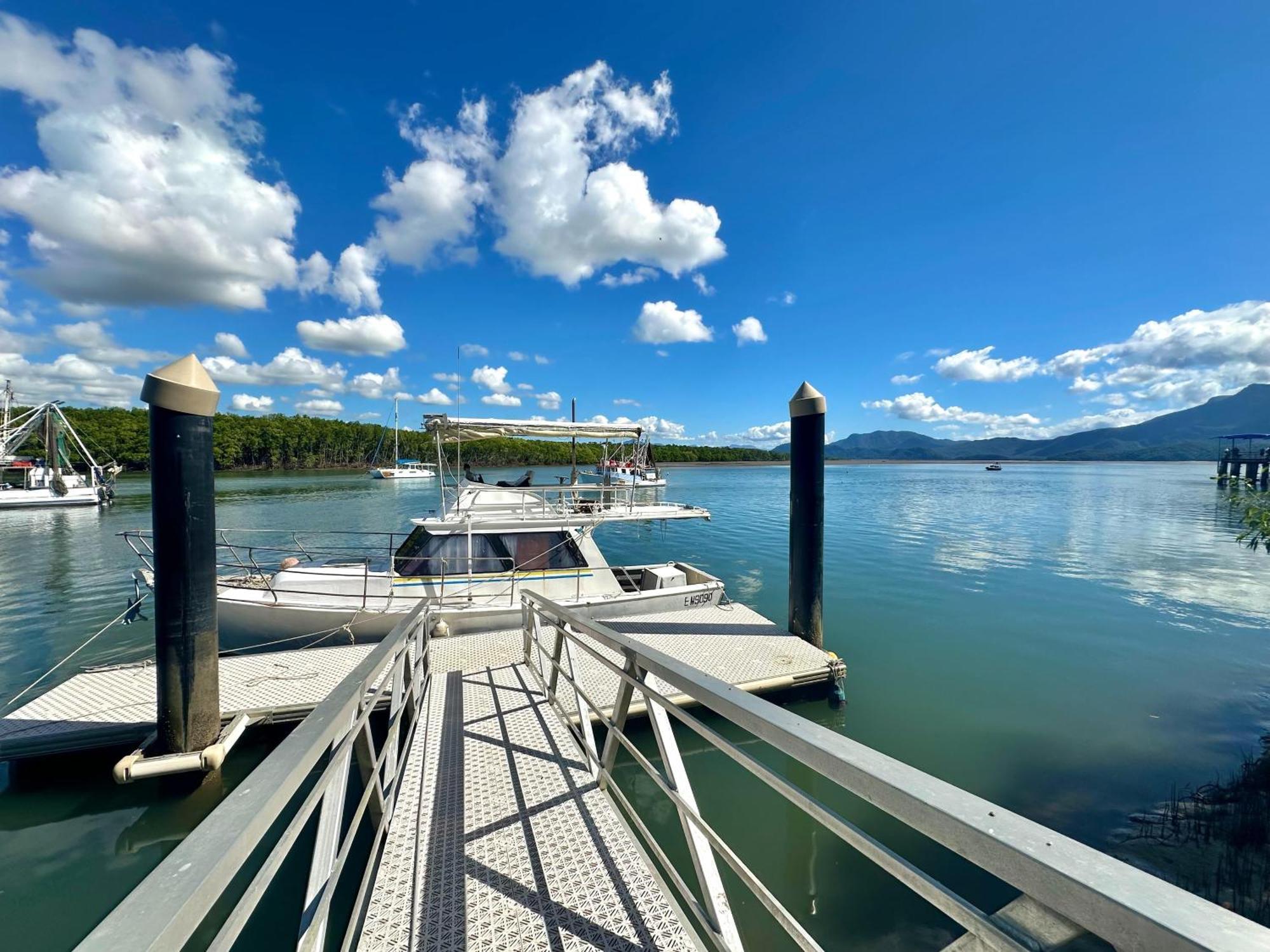 Lucinda Hinchinbrook Resorts Management Pty Ltd מראה חיצוני תמונה